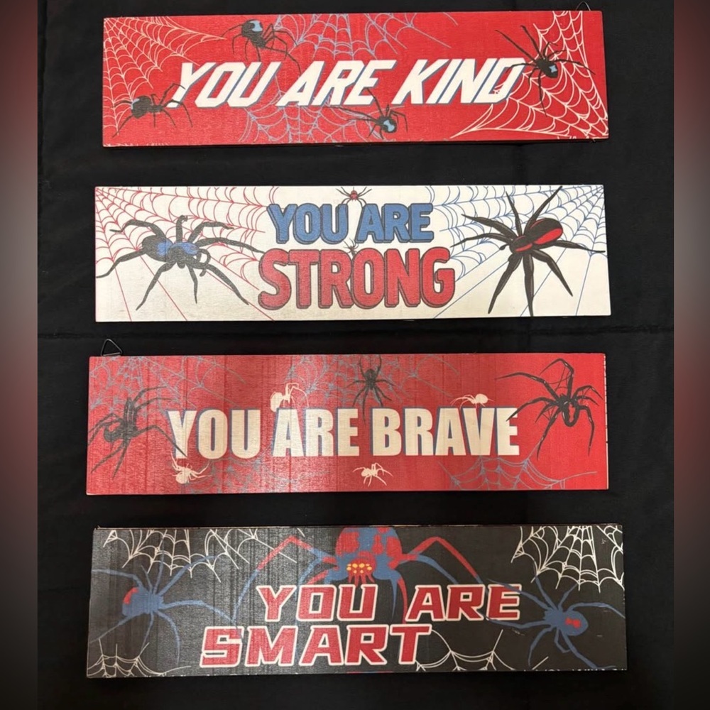Inspirational Spider Web Wall Signs - Set of 4